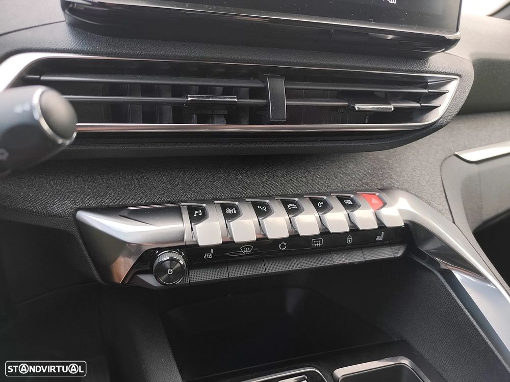 Peugeot 5008 PureTech 130 EAT8 Stop & Start Allure Pack - 19