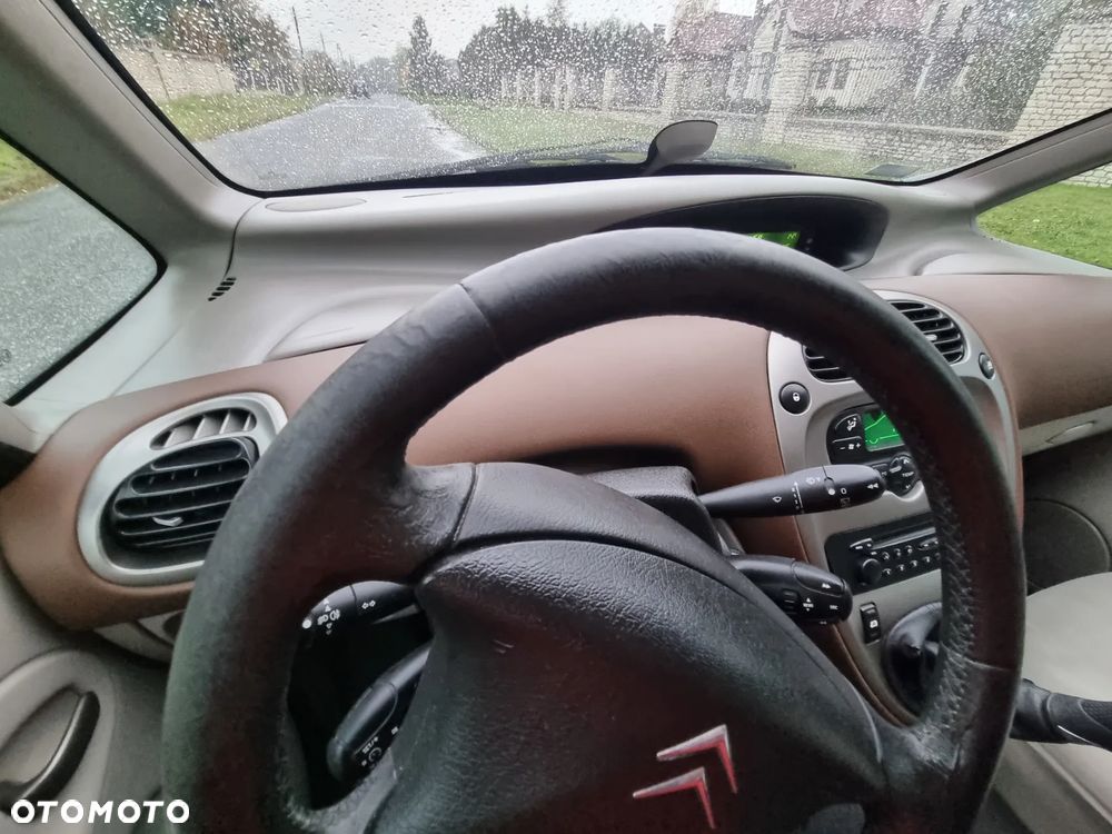 Citroën Xsara Picasso 1.8i Exclusive - 31