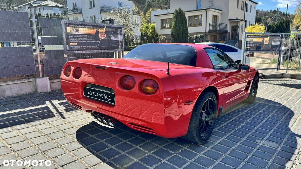 Chevrolet Corvette - 5