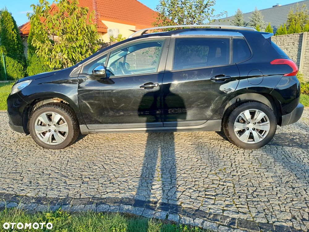 Peugeot 2008 - 8
