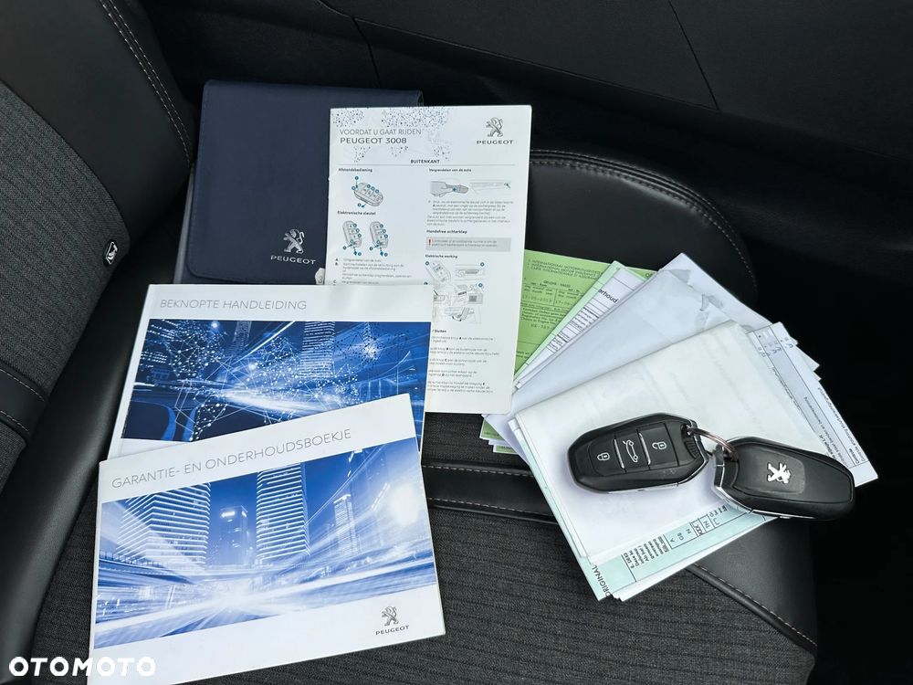 Peugeot 3008 1.6 BlueHDi Allure S&S - 32