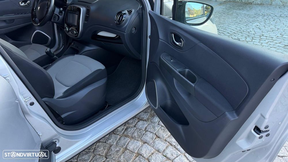 Renault Captur ENERGY TCe 90 Experience - 8