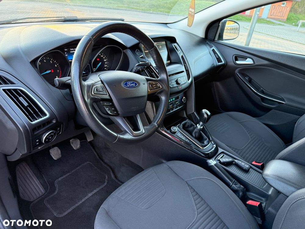 Ford Focus 1.0 EcoBoost Edition - 11