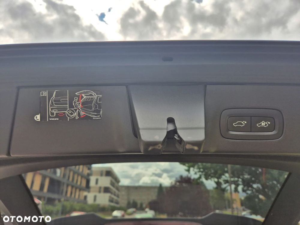 Volvo V90 Cross Country D5 AWD - 35