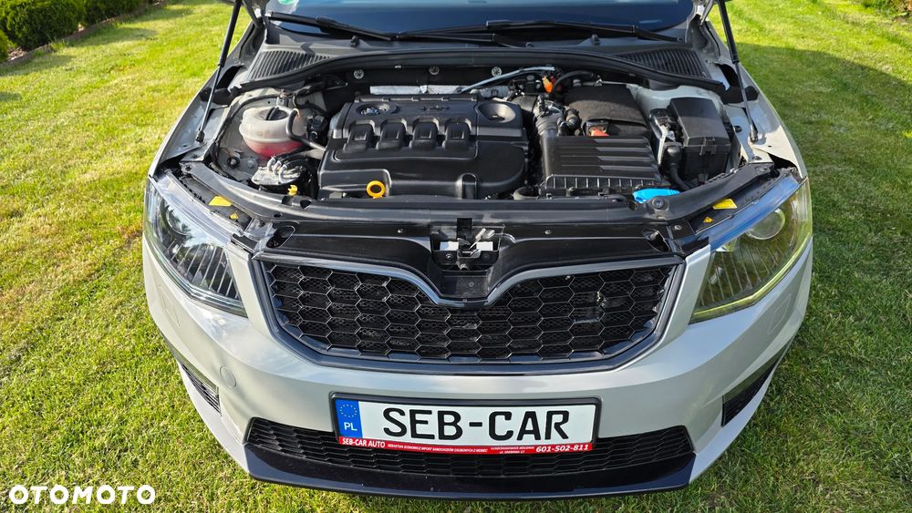 Skoda Octavia 2.0 TDI RS DSG - 37