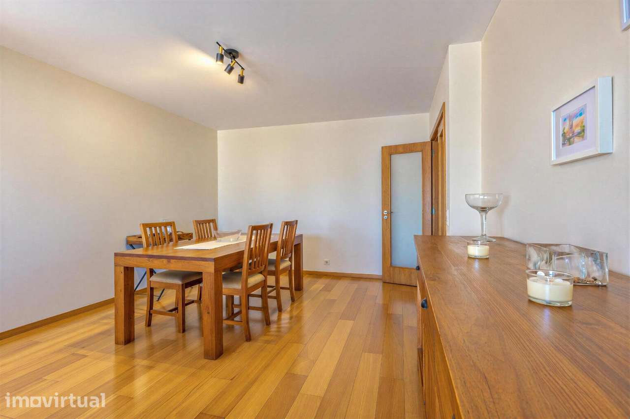 Apartamento T2 com 112 m2 úteis | Suite | Varanda | Arrumos |... - Grande imagem: 5/37