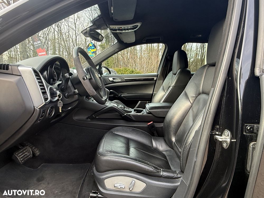 Porsche Cayenne Tiptronic S - 9