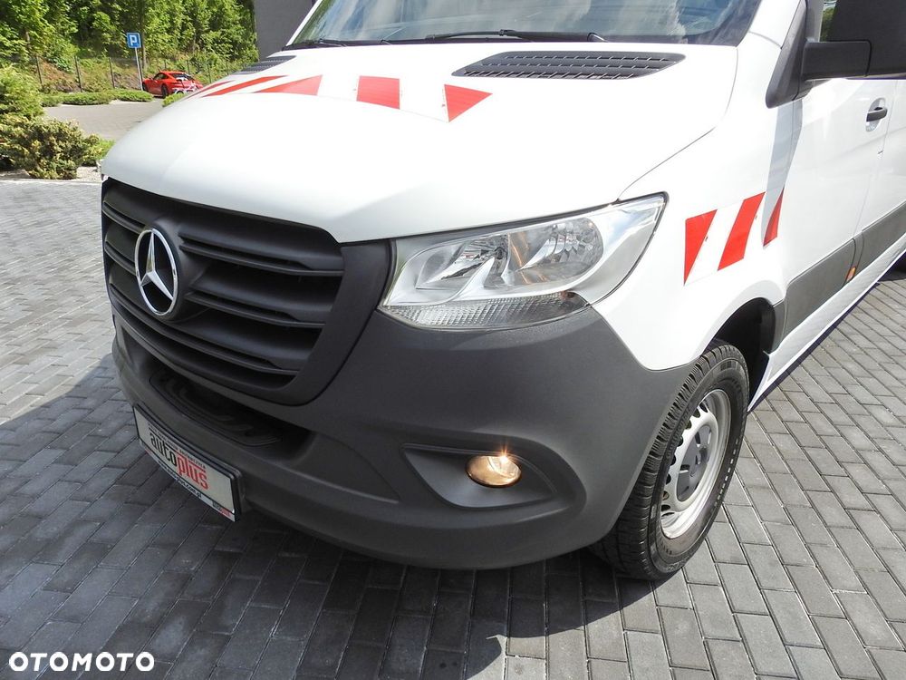 Mercedes-Benz SPRINTER FURGON BRYGADÓWKA  5 MIEJSC TEMPOMAT NAWIGACJA KLIMATYZACJA AUTOMAT   160KM - 20
