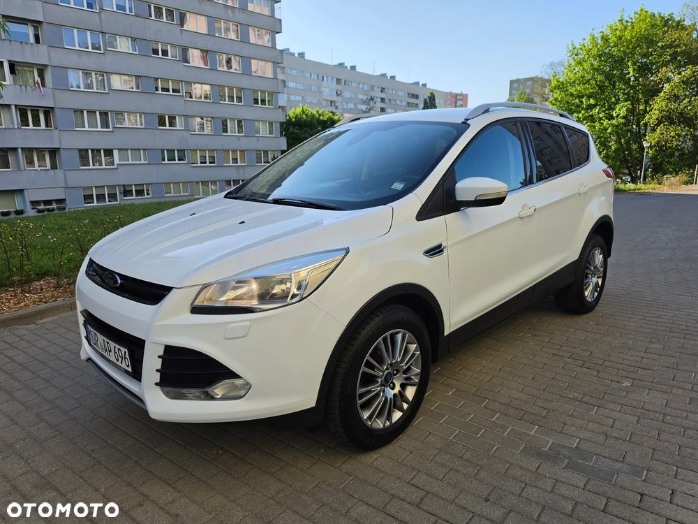 Ford Kuga 1.6 EcoBoost 2x4 Titanium - 1