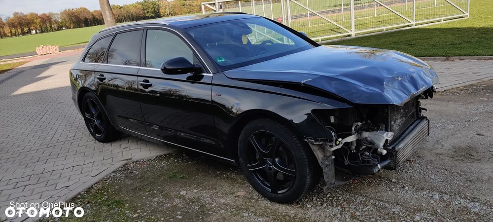 Audi A6 Avant 2012 photo 4