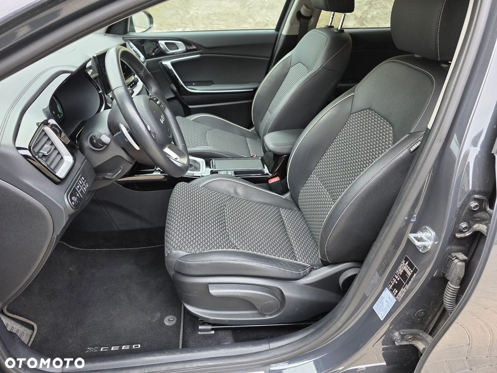 Kia XCeed 1.6 GDI PHEV L Business Line DCT - 29