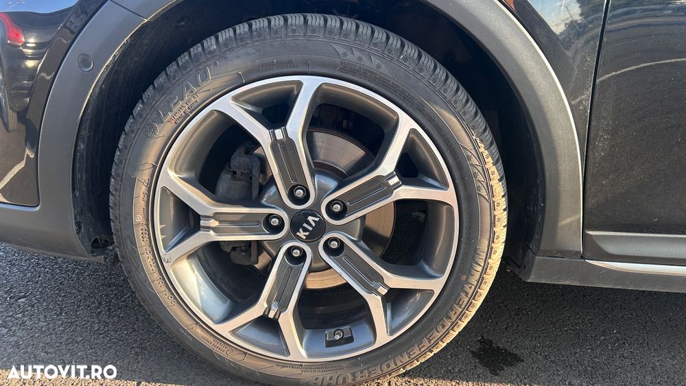 Kia XCeed - 15