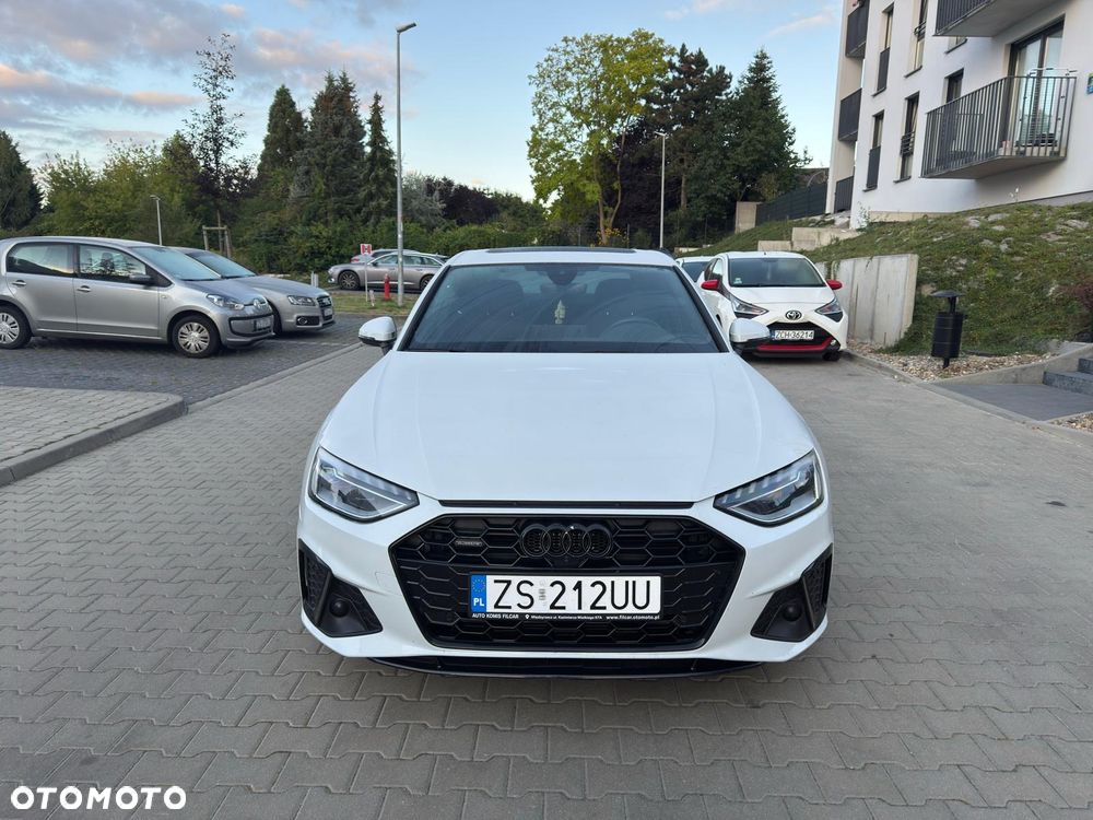 Audi A4 Limousine 45 TFSI quattro S tronic S line - 1