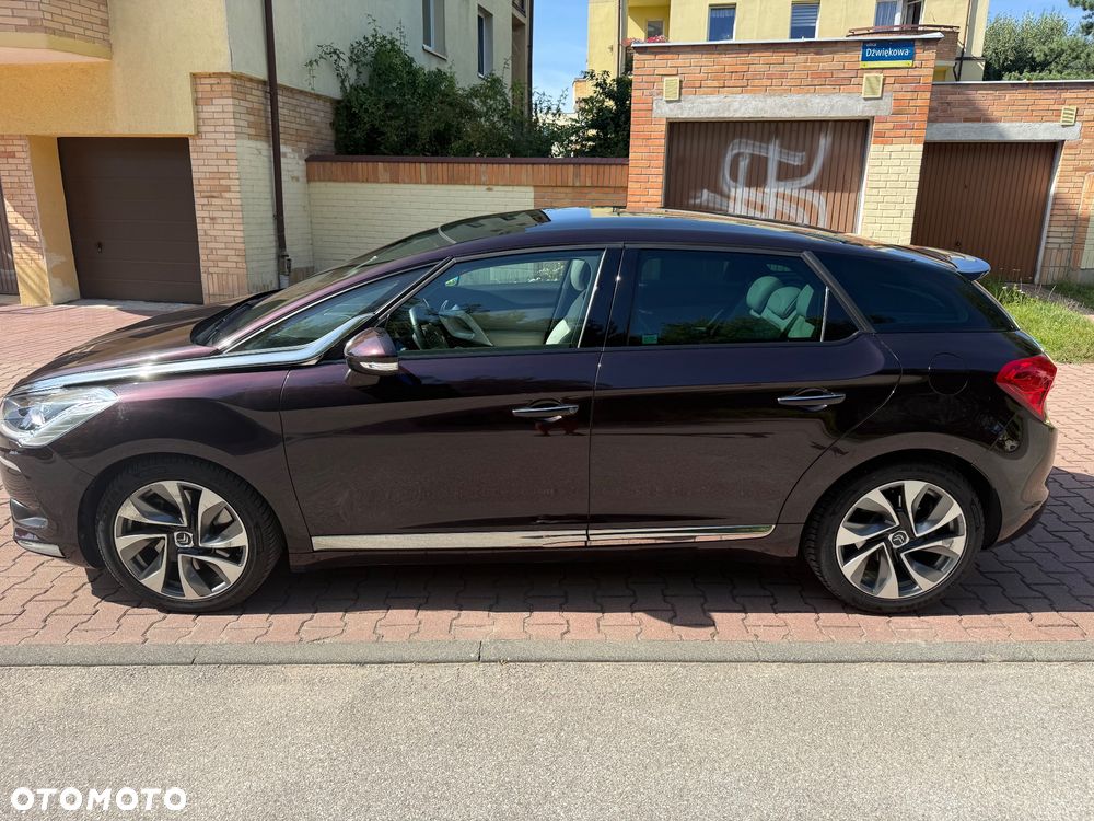 Citroën DS5 1.6 THP SportChic - 4