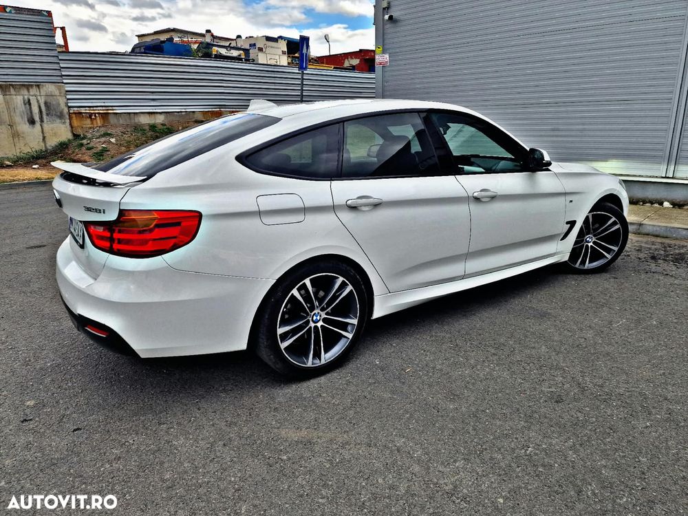 BMW Seria 3 328i xDrive AT M Sport - 17