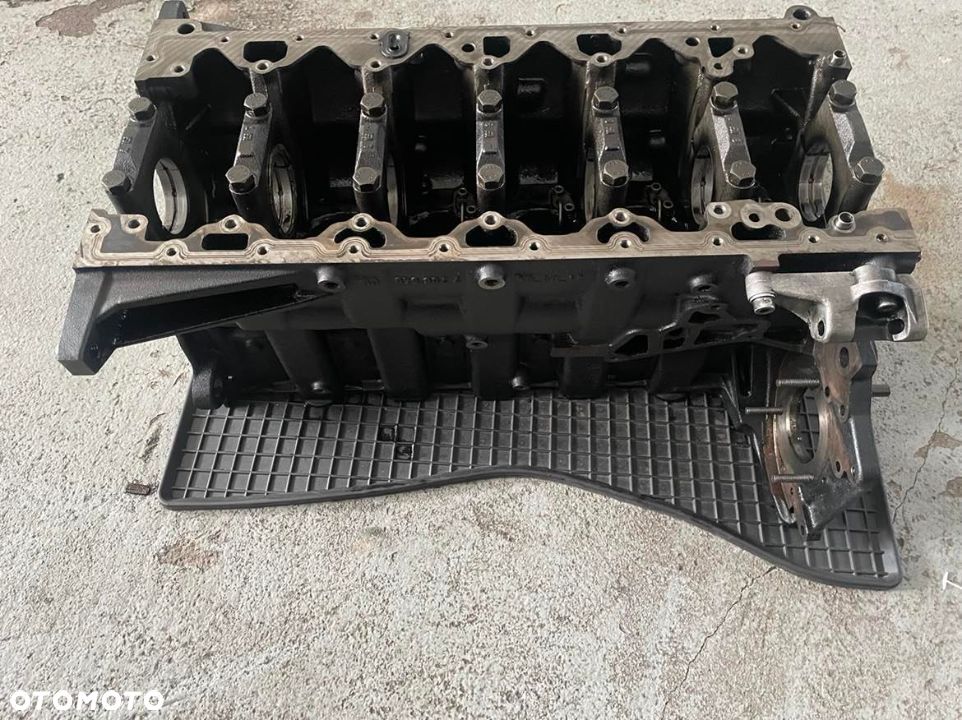 BMW E60 M57 2.5D 177 BLOK SILNIKA 7788446 - 2