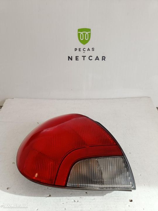 Farolim farol esquerdo Ford Mondeo 2002 - 1