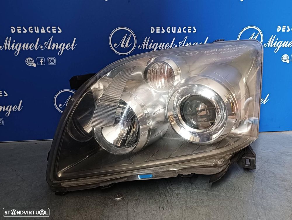 FAROL ESQUERDO TOYOTA AVENSIS BERLINA T25 - 1
