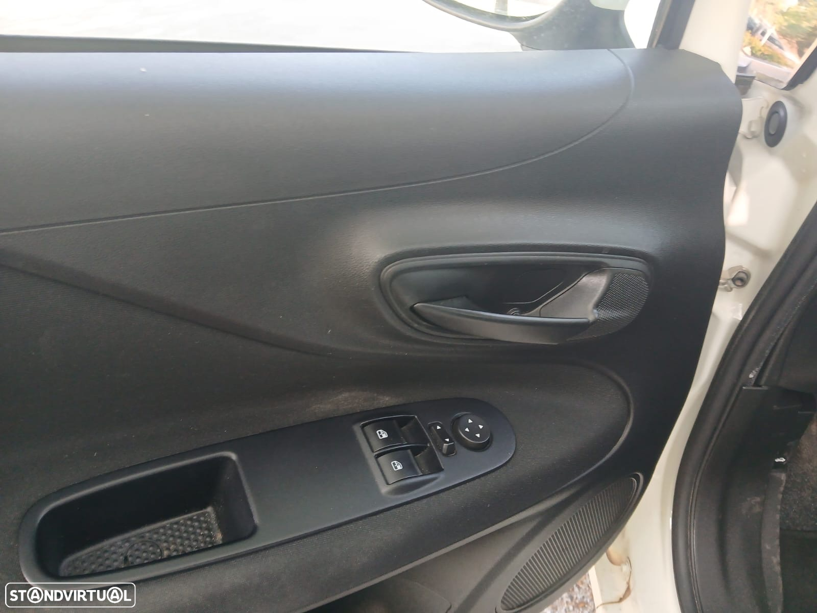 Fiat Punto 1.2 Lounge Start&Stop - 14