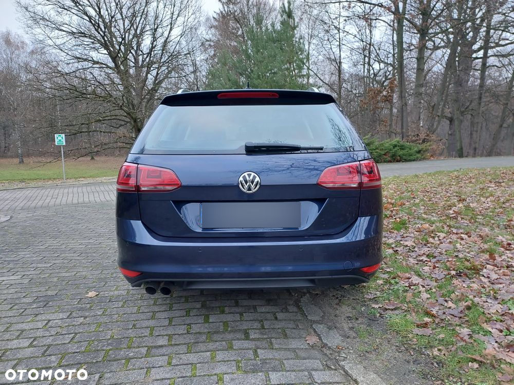 Volkswagen Golf - 5