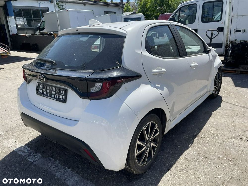 Toyota Yaris - 2