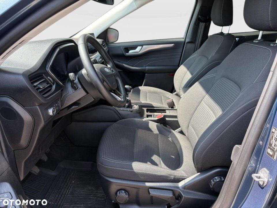 Ford Kuga - 4