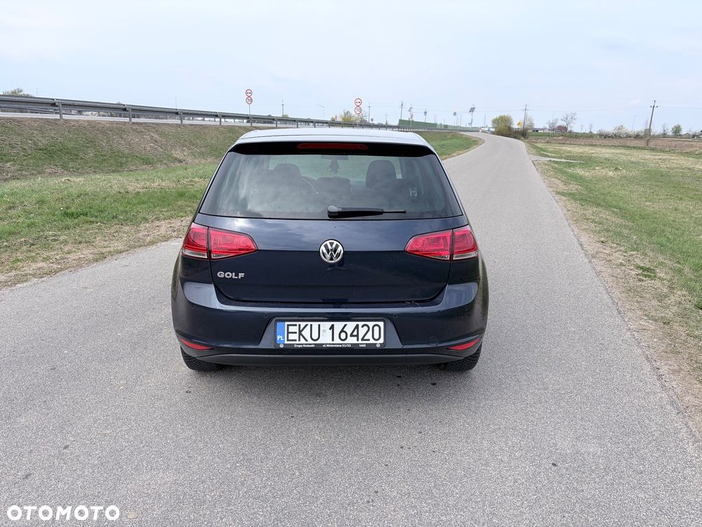 Volkswagen Golf - 4