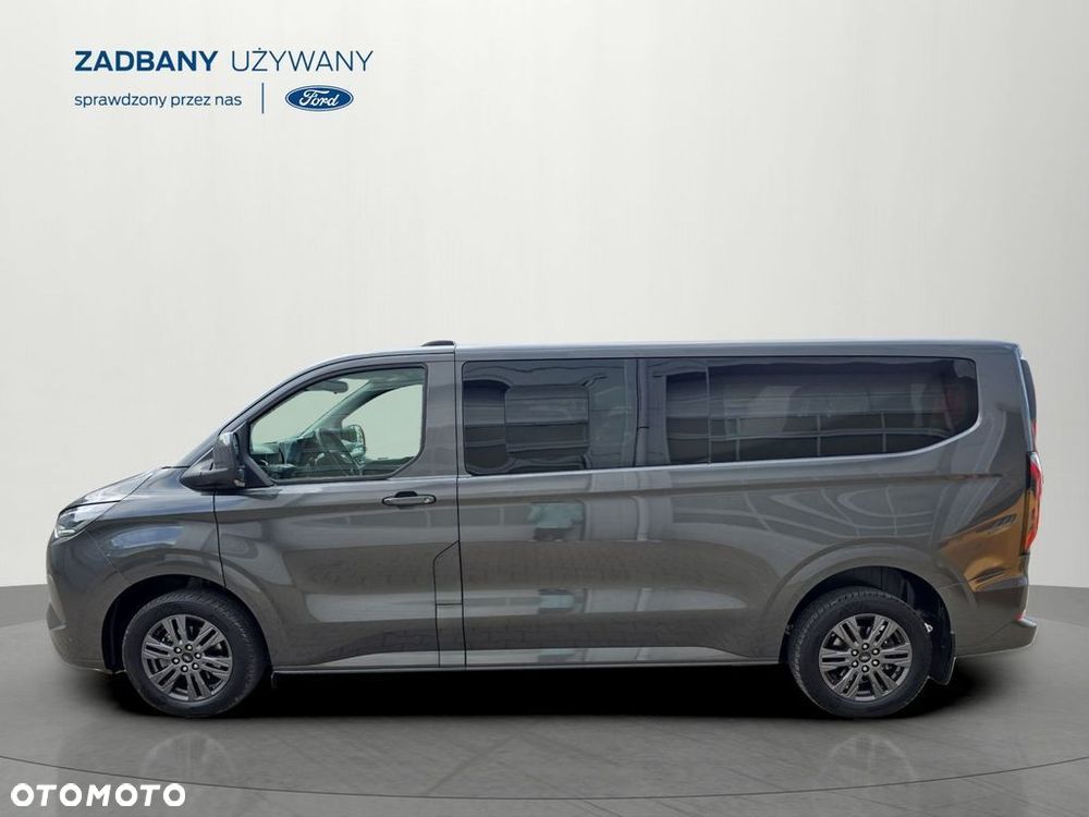 Ford Tourneo Custom - 13
