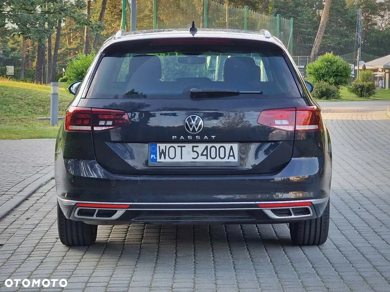 Volkswagen Passat 2.0 TDI 4Mot Elegance DSG - 10