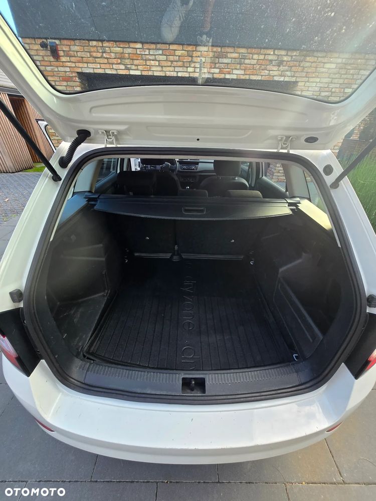 Skoda Fabia 1.0 TSI Active - 11