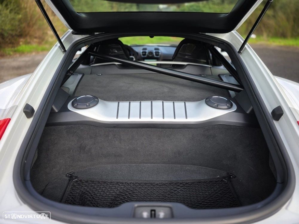 Porsche Cayman GT4 - 47