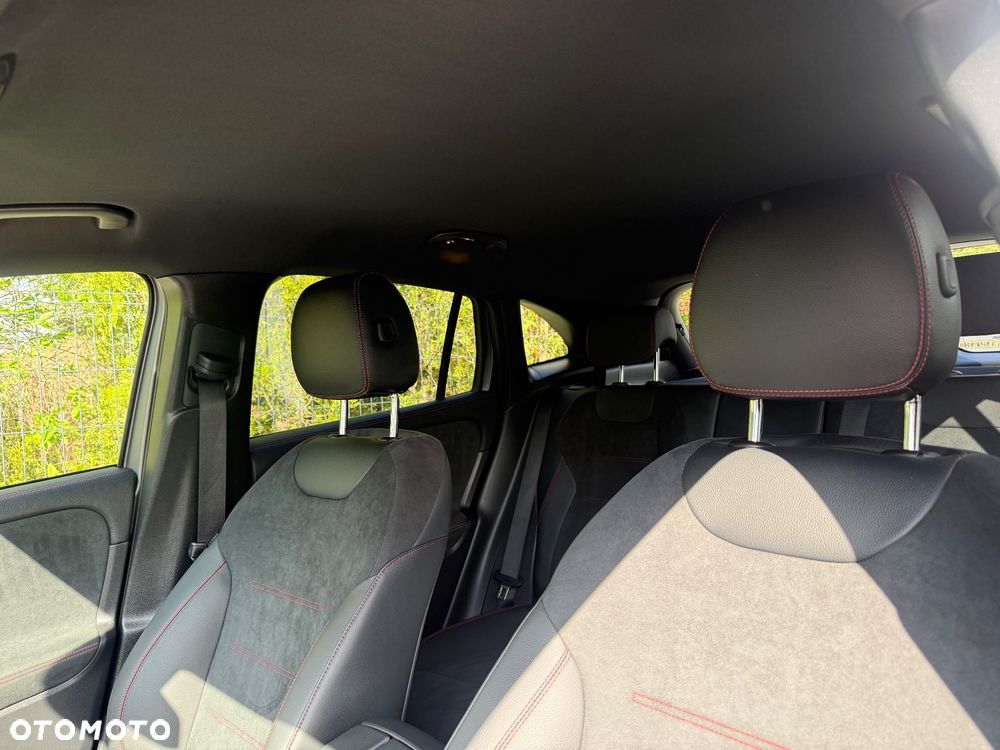 Mercedes-Benz GLA 200 d AMG Line - 30