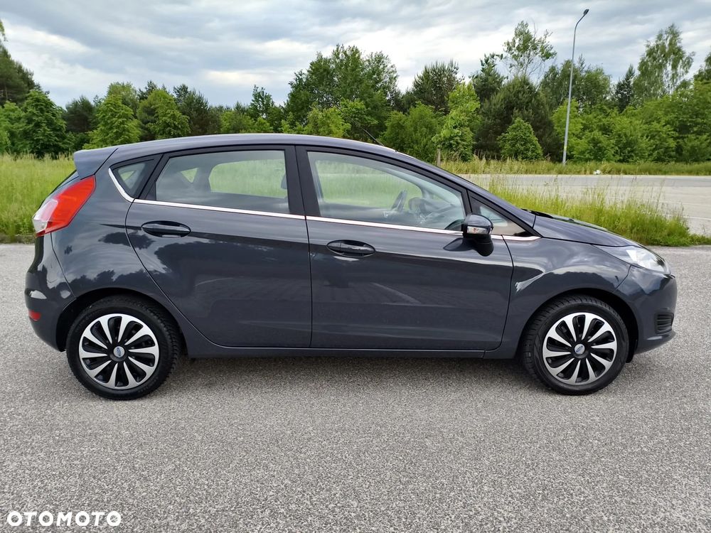 Ford Fiesta - 16