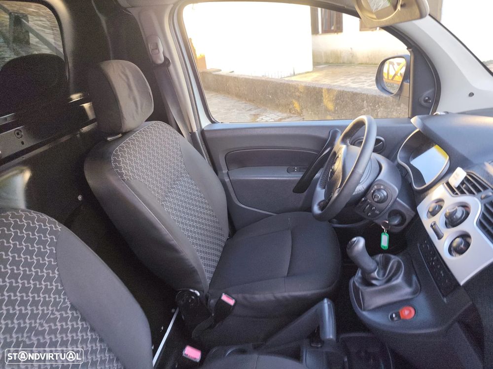 Renault KANGOO - 12