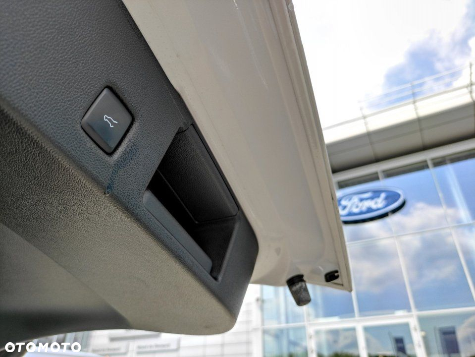 Ford Kuga - 13