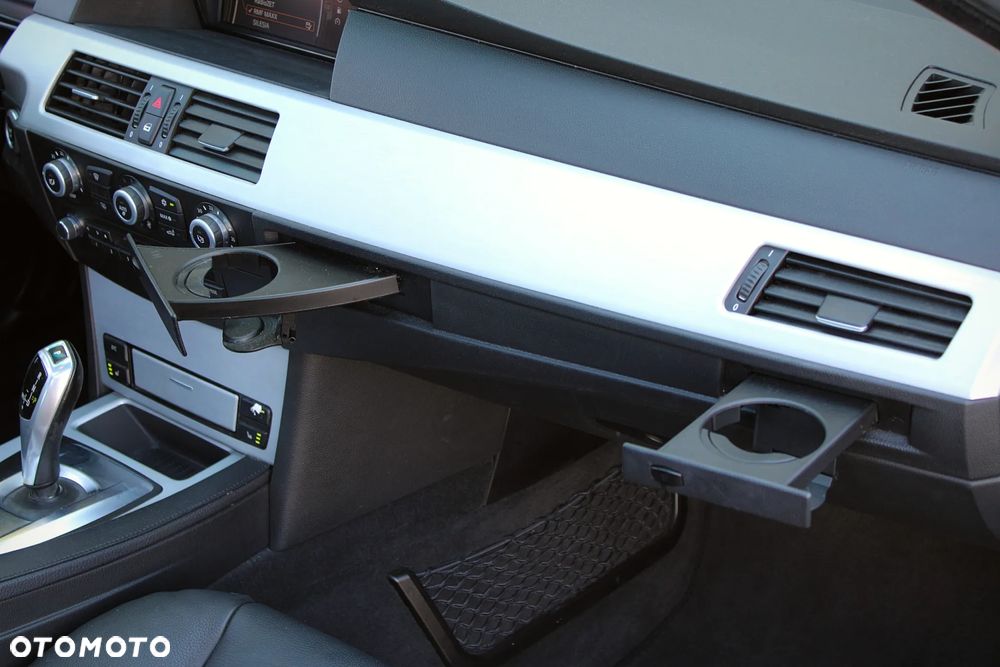 BMW Seria 5 530i - 27