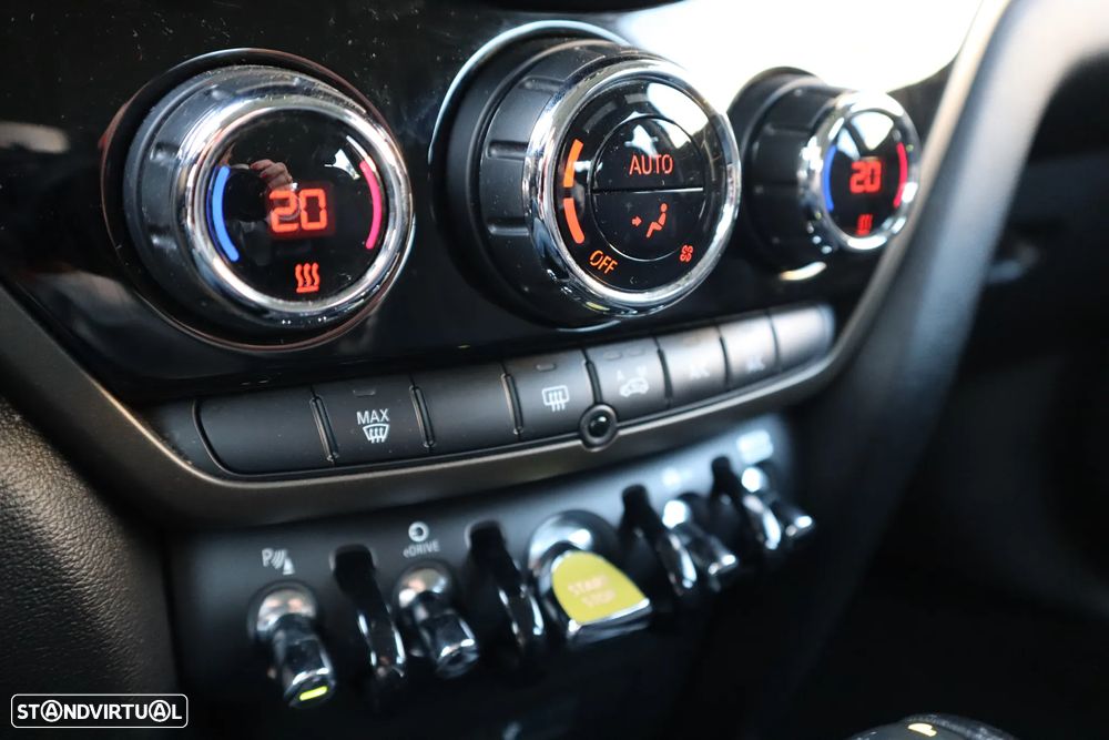 MINI Countryman Cooper SE ALL4 Auto - 35