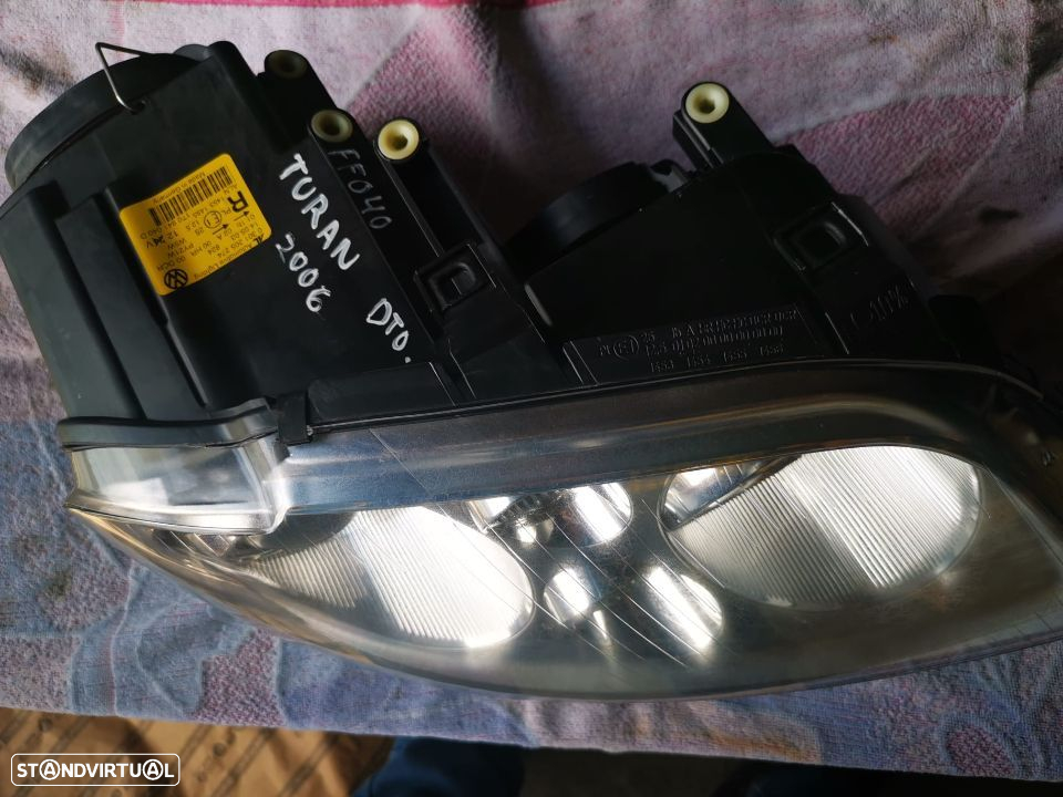 VW TOURAN 1T1 FAROL DTO - FF040 - 2