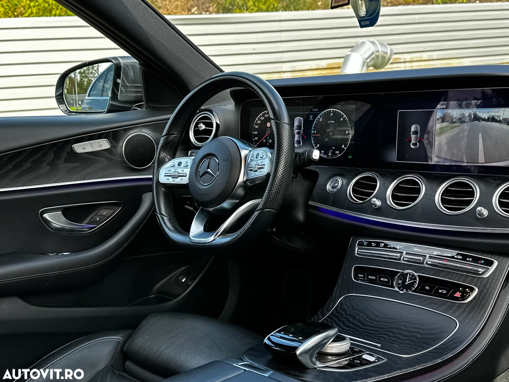 Mercedes-Benz E - 8