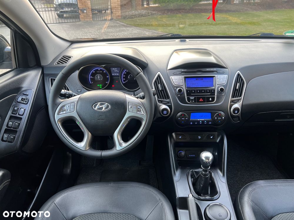 Hyundai ix35 1.7 CRDi 2WD blue Style - 15
