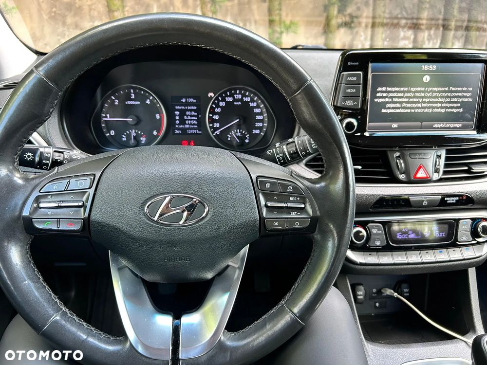 Hyundai i30 1.6 D Comfort - 6