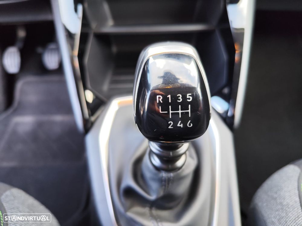 Peugeot 208 1.2 PureTech Active Pack - 16