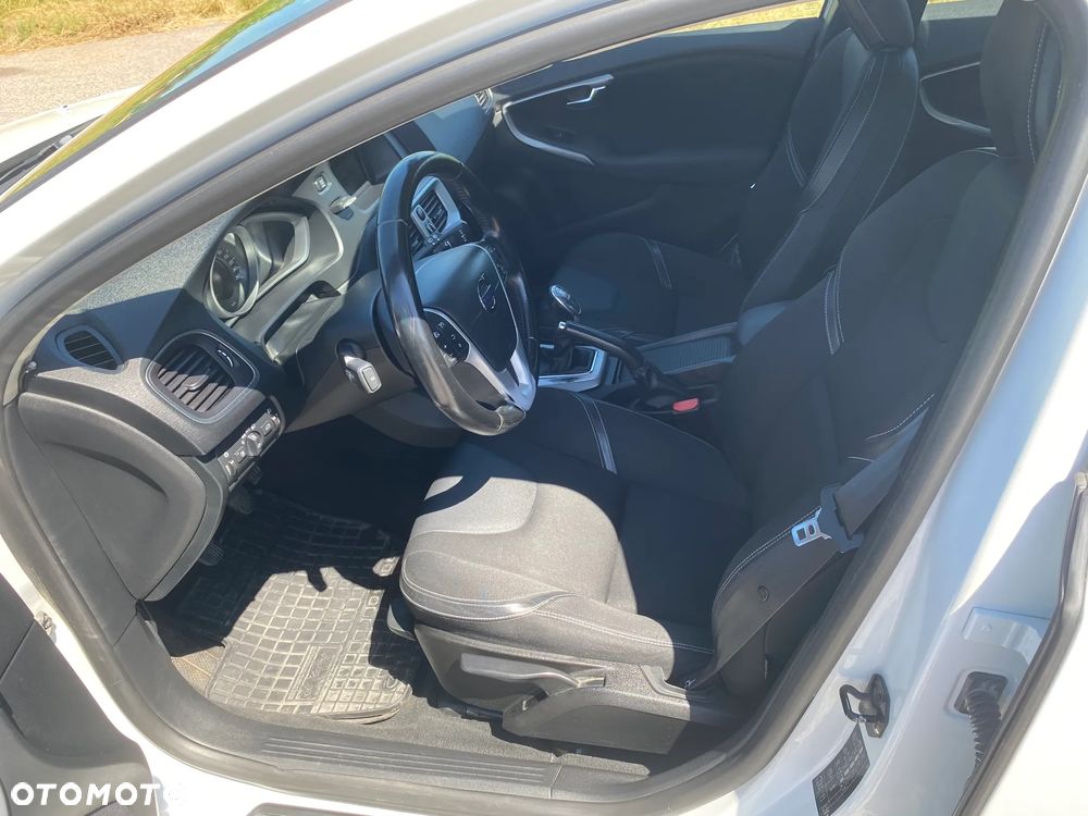 Volvo V40 D2 - 5