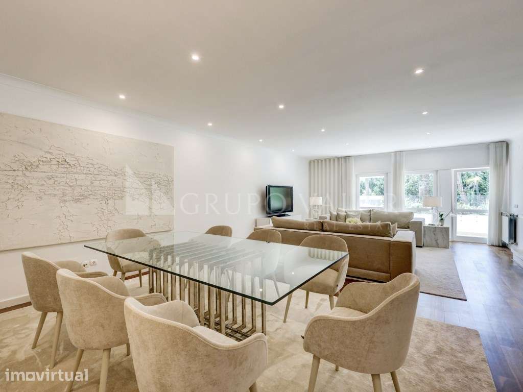 Apartamento T3 com 2 Terraços e Piscina - Condomínio Splendid Belou... - Grande imagem: 2/40