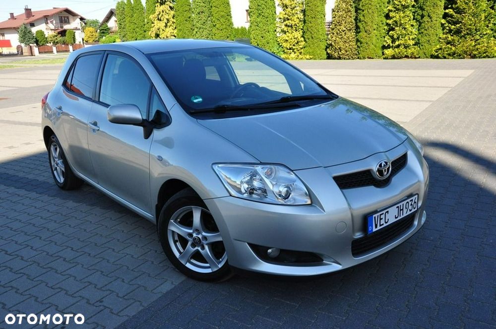 Toyota Auris - 12