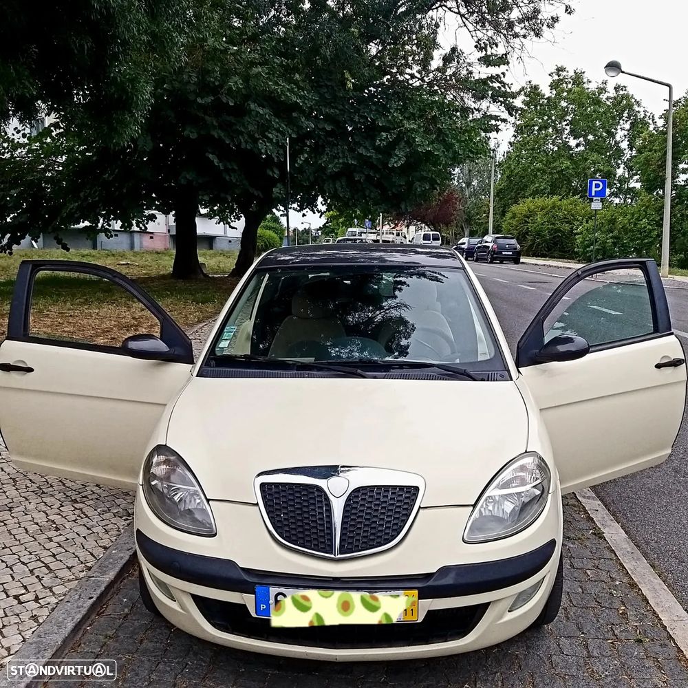 Lancia Ypsilon 1.3 M-jet Argento 4 - 1