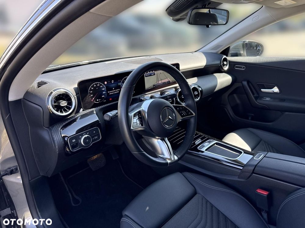 Mercedes-Benz CLA - 11