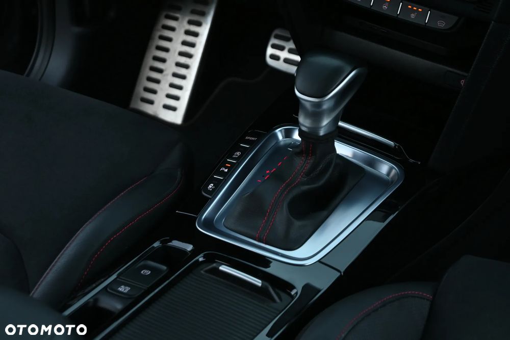 Kia ProCeed 1.6 T-GDI DCT7 OPF GT - 24