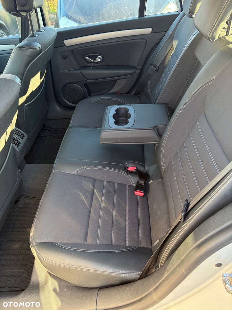 Renault Laguna dCi 110 FAP Dynamique - 37