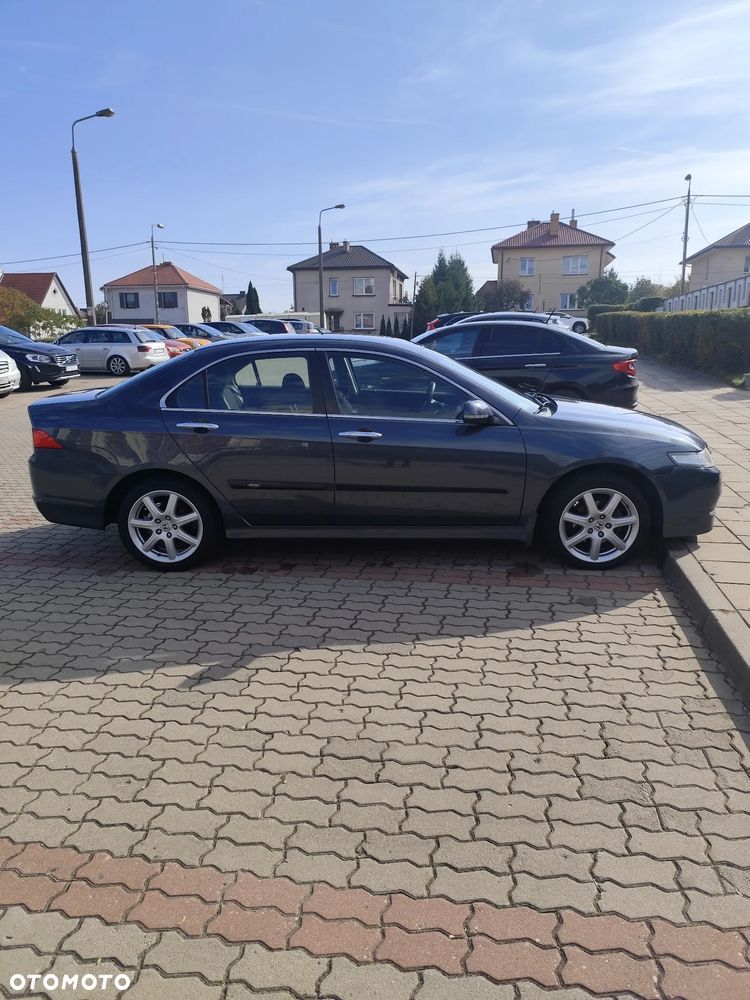 Honda Accord 2.0 Comfort - 1